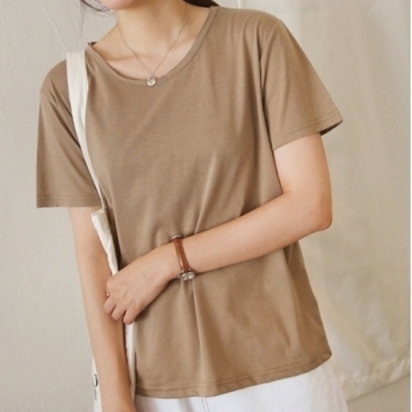 NWT DISTRESSED BEIGE NUDE SHIRT KOREA 66GIRLS TOP - Picture 4 of 7